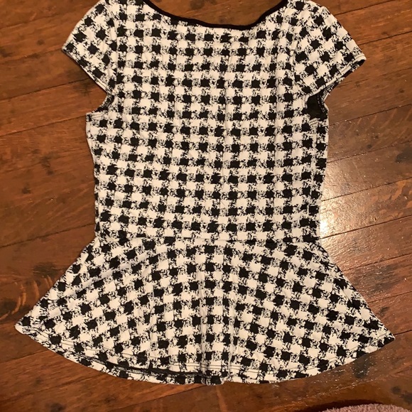 Rue21 Super Cute Black and White Checkered Deep Sheer V Dress Top Size Medium. - Picture 3 of 5